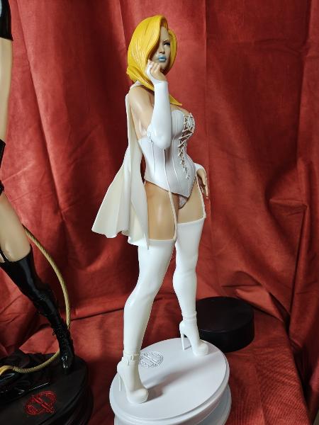 Professionally Painted Emma Frost White Queen Statue 1/4 Sexy Actual Pictures!!